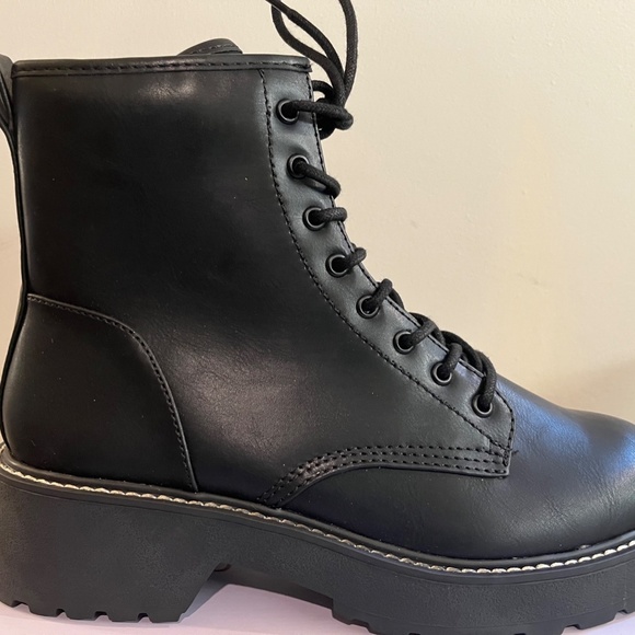 Madden Girl Philly Lug Sole Combat Boot (Women) - Picture 2 of 6